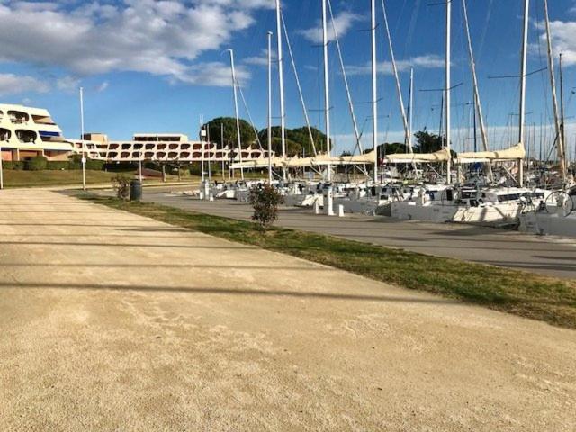 As20085 - Studio Spacieux Avec Piscine Et Parking Commun Le Grau-du-Roi Eksteriør bilde
